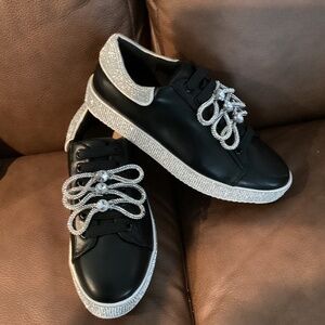 La Sheelah Women Sequins Sneakers, Size 7, Color Black NEW